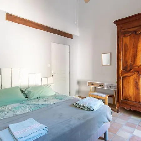 Feriehus Au Coeur De L'olivette - Climatisee Avec Piscine *