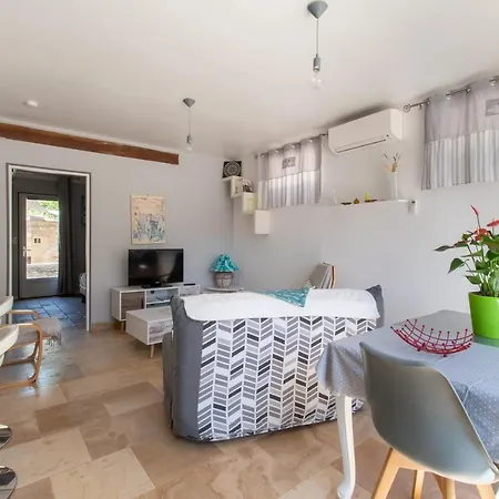 Au Coeur De L'olivette - Climatisee Avec Piscine Prázdninový dům *